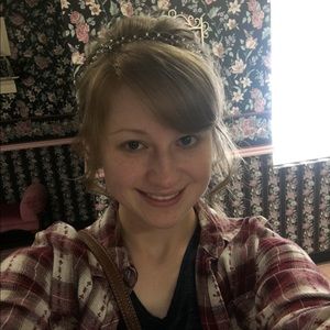 Meet your Posher, Krista